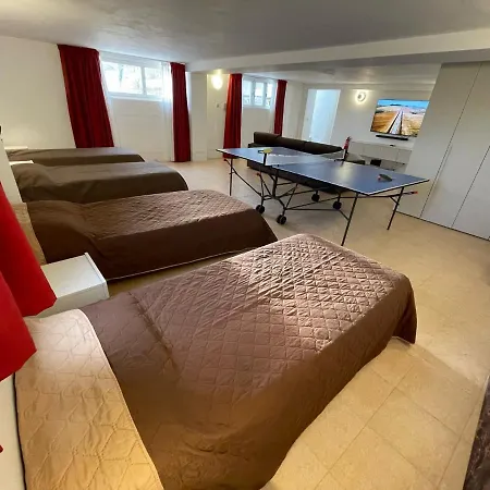 Bernardette Villa *