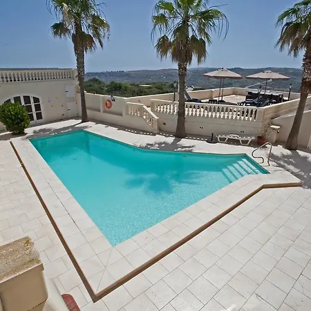 Bernardette Villa *