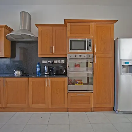Bernardette Villa *
