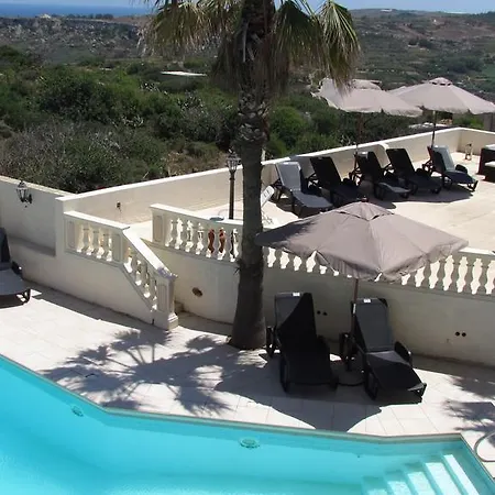 Bernardette Villa