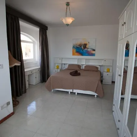 Bernardette * Xagħra